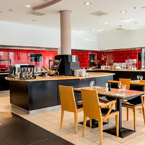 Hotel Four Dusseldorf Airport